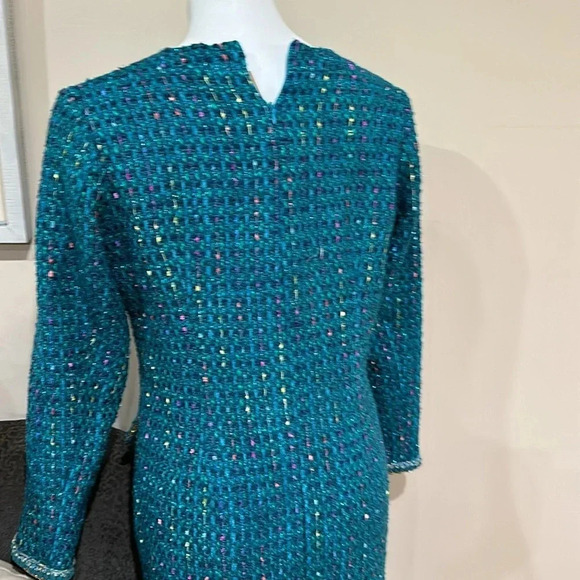 Elegant  Tweed dress - Picture 4 of 13